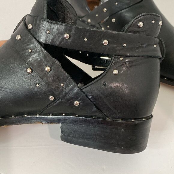 Nordstrom Halogen Hailey Black Studded Ankle Silver Buckle Leather Boots Size 10 - Picture 11 of 12